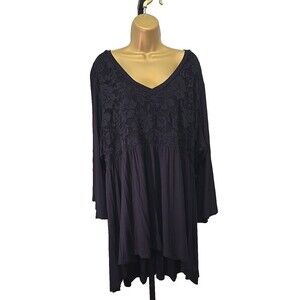 Torrid Super Soft Black Lace Babydoll Top Womens 4 Bell Sleeve 24 26 Goth Roomy